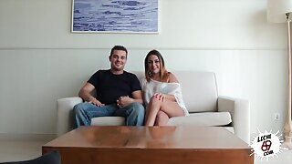 Tóc vàng, tối gỗ xxx au
