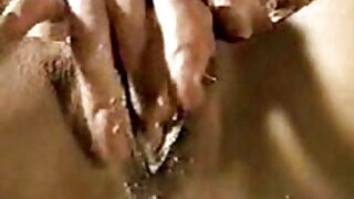 Sex trong phim xex xxx chỗ đậu xe